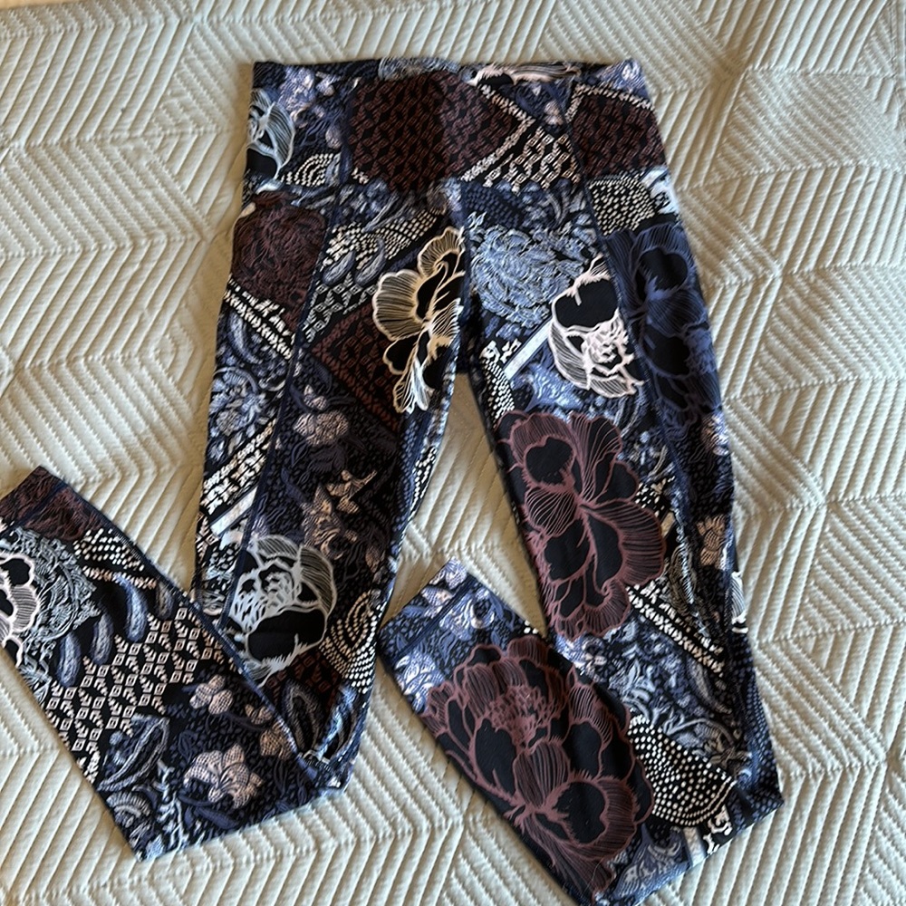 Athleta leggings